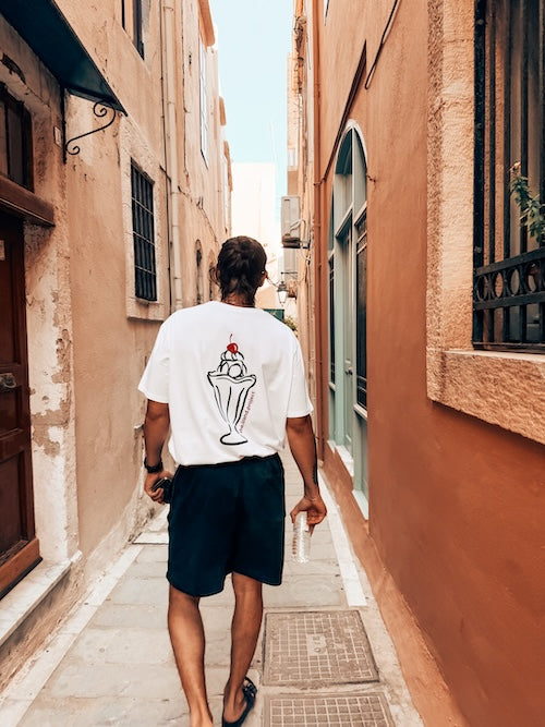 Unisex oversized T-shirt ‘κάτι από παλιά’ λευκό