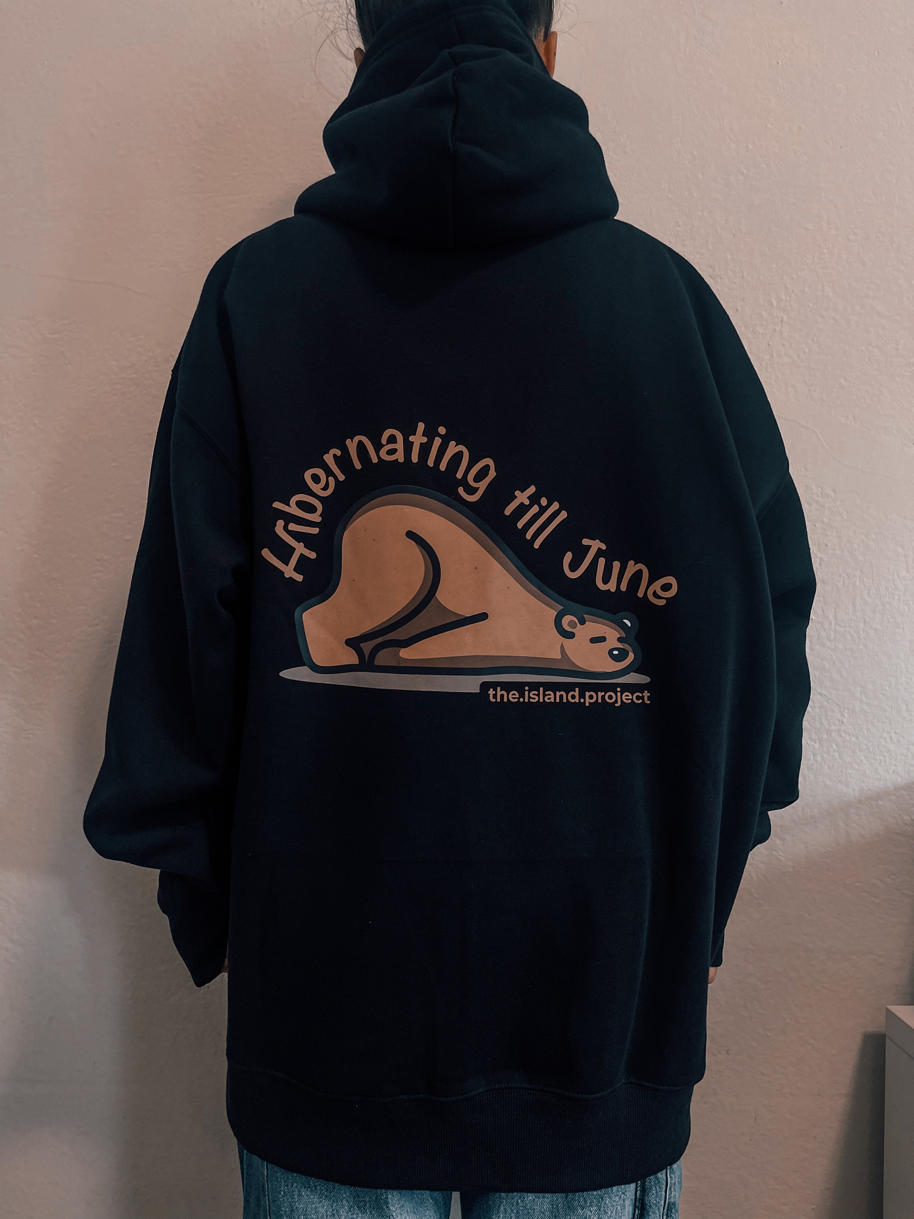 Unisex Oversized Zip Hoodie "Hibernating till June" ΜΑΥΡΗ