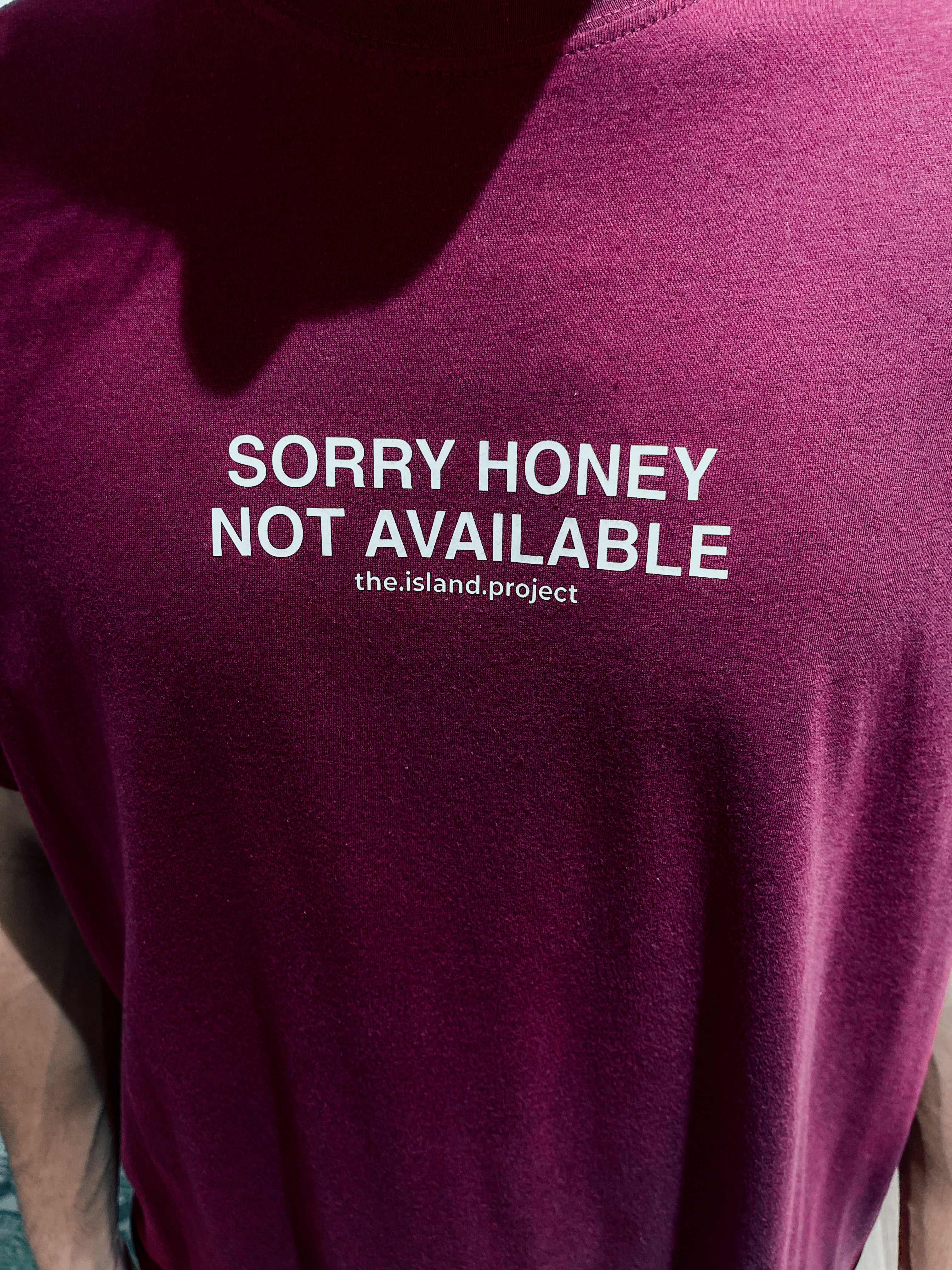 Unisex oversized T-shirt ‘sorry honey’ μπορντω