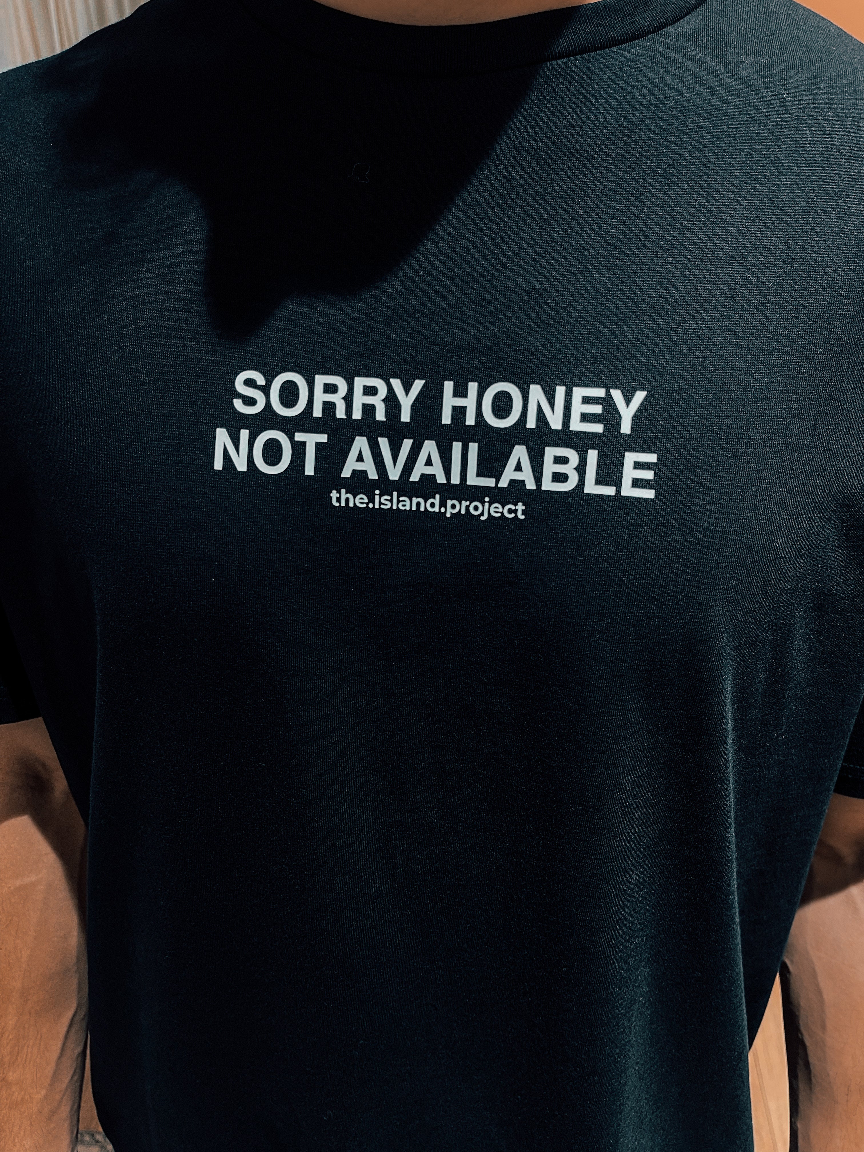 Unisex oversized T-shirt ‘sorry honey’ black