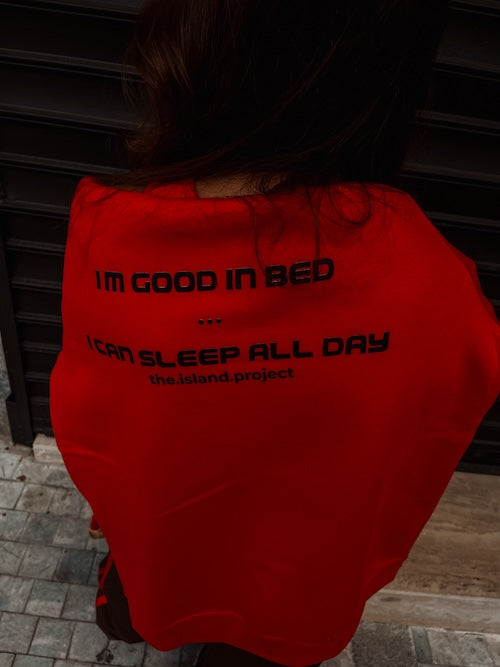 Unisex oversized hoodie ‘bed’ red